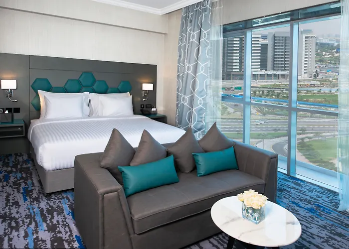 Edge Creekside Hotel